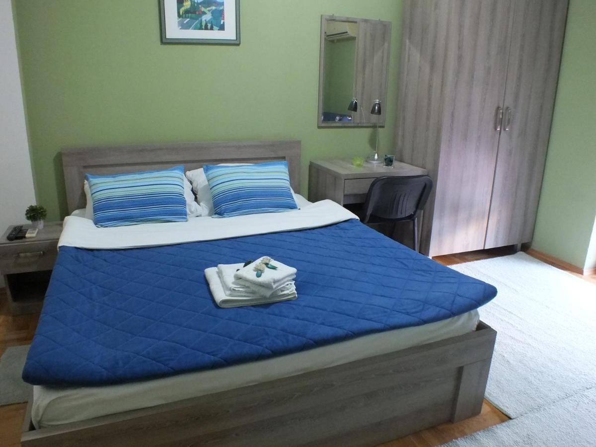 Apartment Temple Podgorica Bagian luar foto